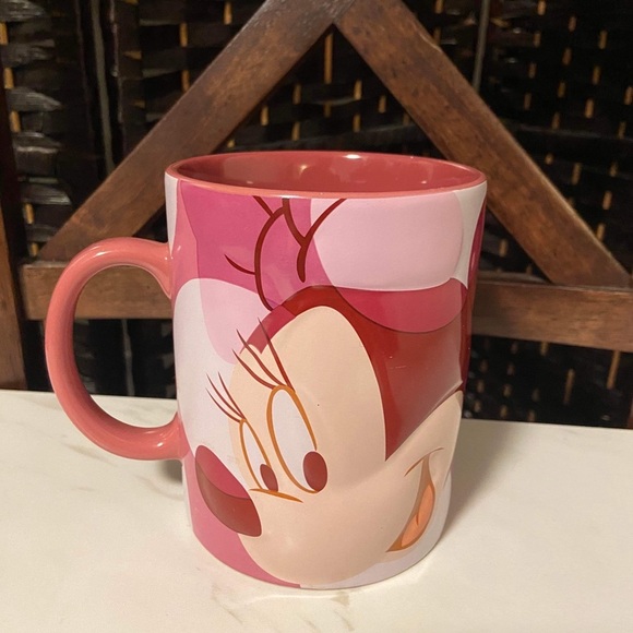 Minnie Mouse Disney 3D Mug - Picture 5 of 5